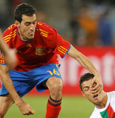 efd1a3b7c4658ddf_2010-06-29t192218z_01_wcb126_rtridsp_3_soccer-world.jpg