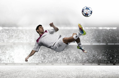 ADI_MESSI_SCISSORS_ON_PITCH_3_0.jpg