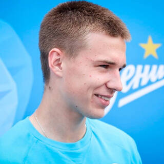 18-летний российский футболист начнет выступать за немецкий клуб Иосифов, Вильярреал, Шальке, Зенит, Никита