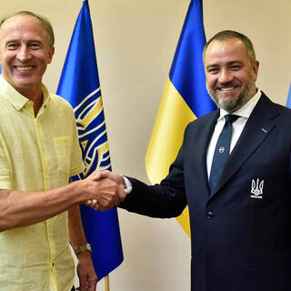 У сборной Украины по футболу появился новый главный тренер Украины, Андрей, Петраков