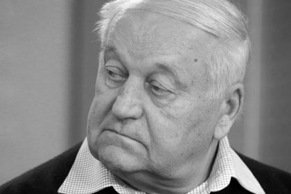 Умер чемпион Европы по футболу Владимир Кесарев
Кесарев, Европы, Владимир, Динамо
