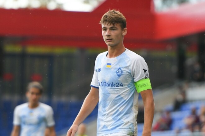 Хавбек Динамо U-19: «Минимум должны постараться выйти в финал Лиги УЕФА» Динамо, Бенфику, Юношеской, Лиги
