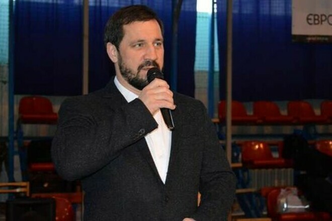 Президент Миная: «База клуба переоборудована для приема переселенцев» Миная, Пересоляк, Стадион