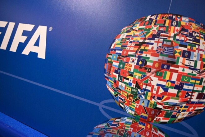 ФИФА может отстранить Россию на два года или бессрочно Россию, Катаре