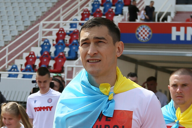 Украины, Александра, Хайдуком, Игра