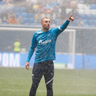Стала известна предложенная Дзюбе зарплата по новому контракту с «Локомотивом» Локомотив, Дзюбе, Михаил