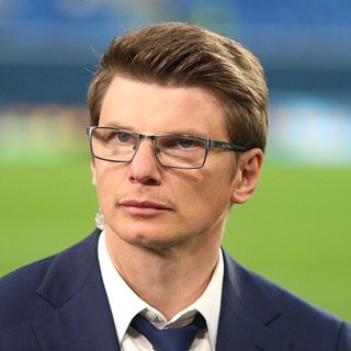 «Арсенал» удалил поздравление Аршавину после критики болельщиков Аршавин, России, Арсенал, Андрея