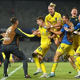 Сборная Украины по футболу вышла в полуфинал молодежного чемпионат Европы Евро, Украины, Бондаренко, Артема