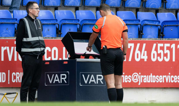 VAR не способен дать футболу точность, но уже убивает его привлекательность Премьер, Саутгейт, Ливерпуля, Тоттенхэм, Лиги