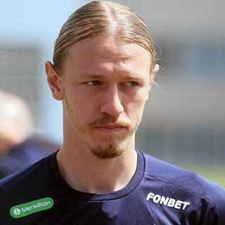 Сафонов, Россию