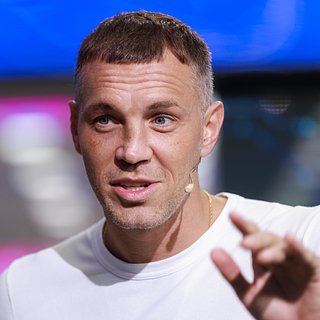 Дзюба призвал людей перестать жаловаться Дзюба, Жалуются