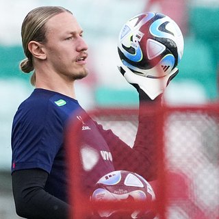 Объявлена возможная дата дебюта Сафонова за ПСЖ Сафонов, Штурмом