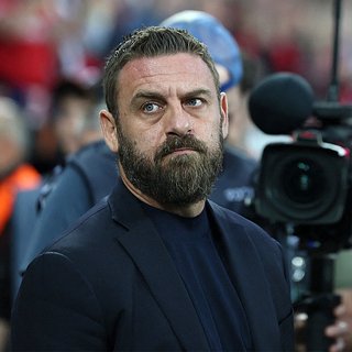 Легенду «Ромы» уволили с поста главного тренера клуба Ромы, Росси, Рому, Жозе