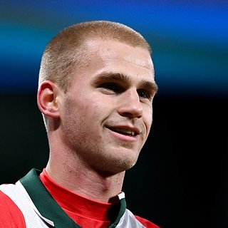 Футболист сборной России заявил о готовности к снижению зарплаты ради переезда в Европу России, Европы, Пиняев, Локомотив, Манчестер