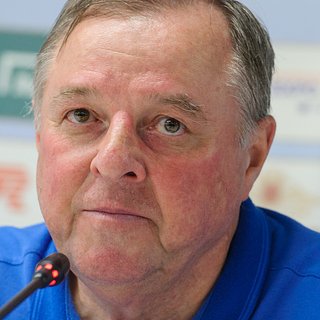 Российский футбольный тренер назвал сумму пенсии России, Тарханов, Крылья, Урал, Советов