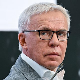 Фетисов ответил раскритиковавшему русских чешскому хоккеисту Недоманский, Фетисов, Думаю