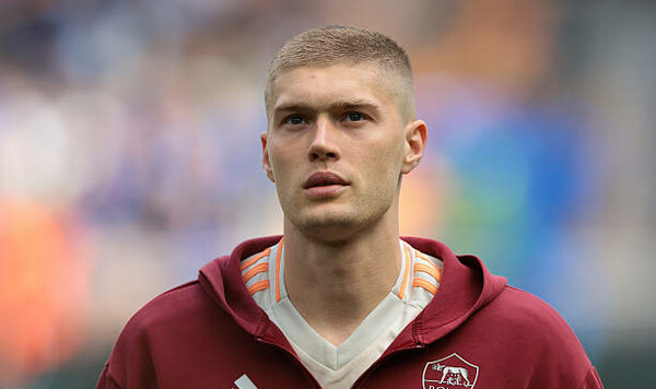 Довбик, Милан, Артем, Может, Хименеса