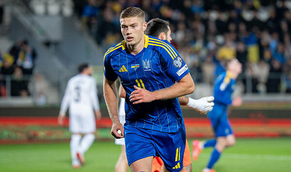 Довбик, Украины, Артем