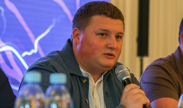 Василий, Богу, Украинской, Премьер