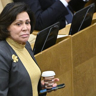 Роднина признала невозможность просмотра российского футбола без пива Роднина, России, Госдумы
